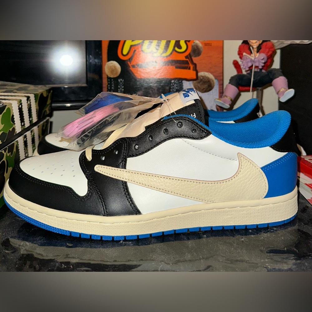 Air Jordan 1 Travis Scott x Fragment